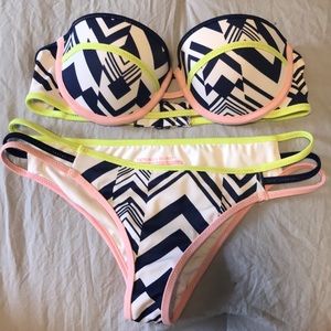 Victoria’s Secret Swimsuit Set 😍✨